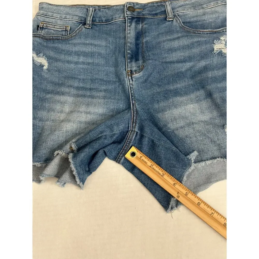 Judy Blue Jean Shorts Size 1XL Distressed High Rise Raw Hem Medium Wash Cut Off‎